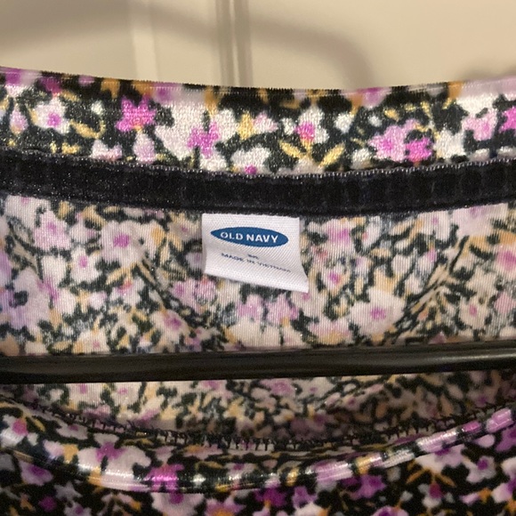 Old Navy Floral Print Top - Picture 2 of 2